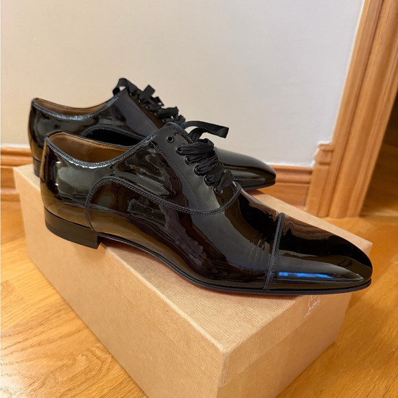 Christian Louboutin MENS Greggo Black Lace Up Patent Leather Dress Shoe